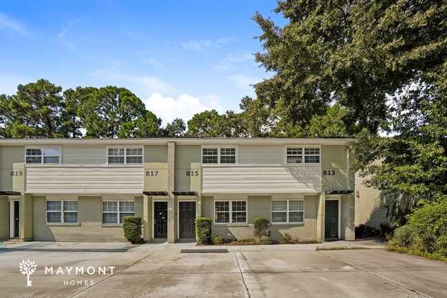 Building Photo - 815 Von Kolnitz Rd