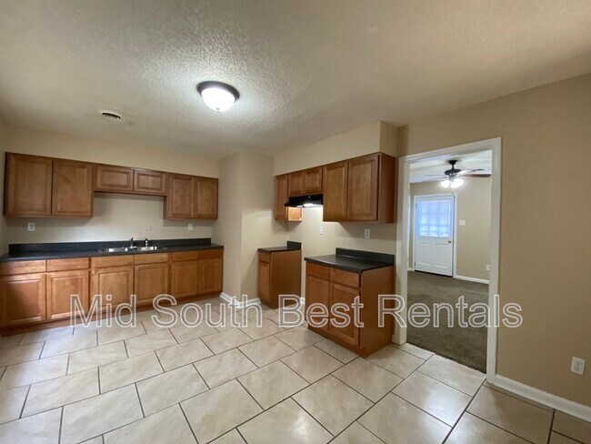 Foto del edificio - 741 Northaven Dr