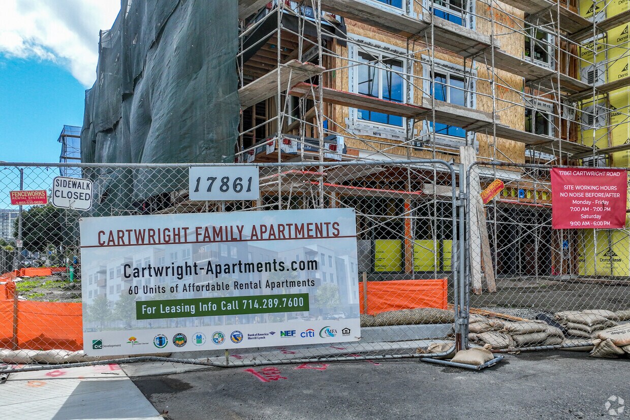 Foto del edificio - Cartwright Family Apartments