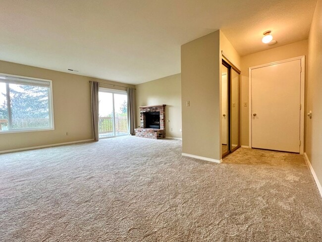 Photo - Remodeled 3BR in Mountain Park | Primary Suite + Deck | Lake Oswego Apartment