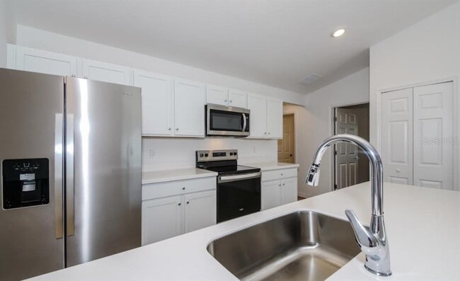 Building Photo - 2653 Martin St