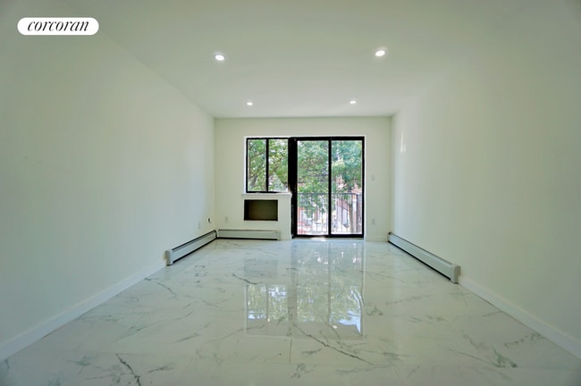 Foto del edificio - 51-27 Codwise Pl