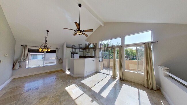 Foto del edificio - Beautiful 2 Bedroom - 2 Bathroom Condo at ...