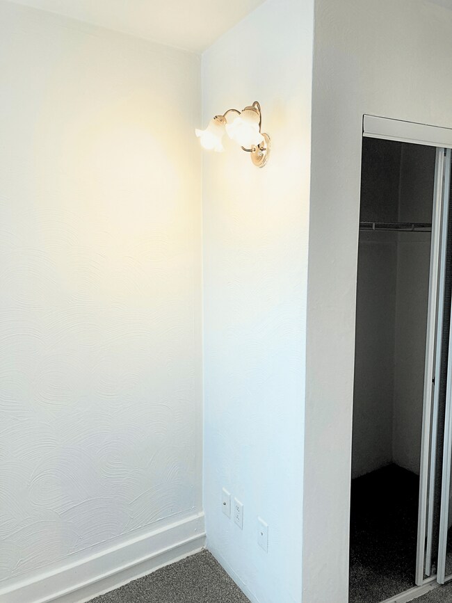 Bedroom 1 - 626 Maryland Ave