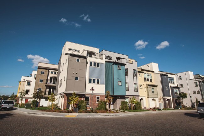 The Mill At Broadway Apartments Sacramento Ca Apartments Com