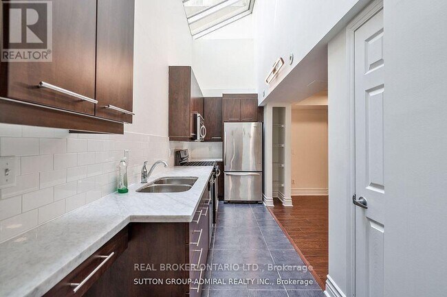 Photo du bâtiment - 539 Jarvis St