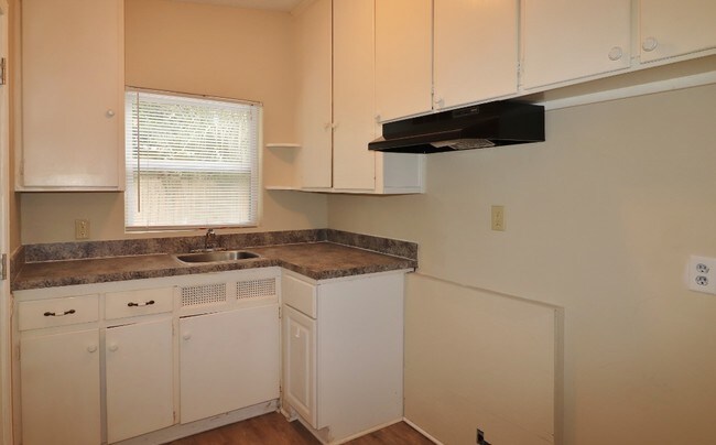 Building Photo - 3641 Abby Ln