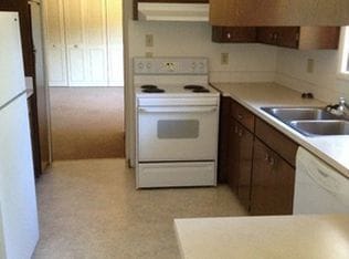 Building Photo - Winter Special-$500-1st Months Rent-Beautiful Three Bedroom Home