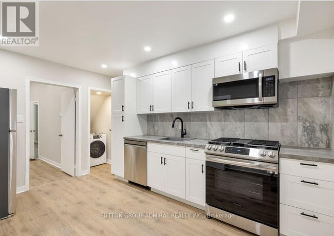 Building Photo - 81 Palmerston Ave