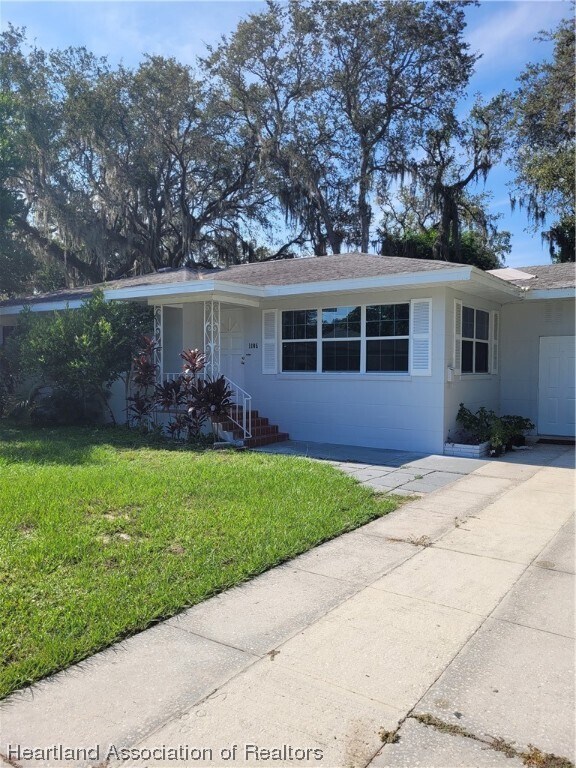 Foto del edificio - 1105 Taseschee Dr