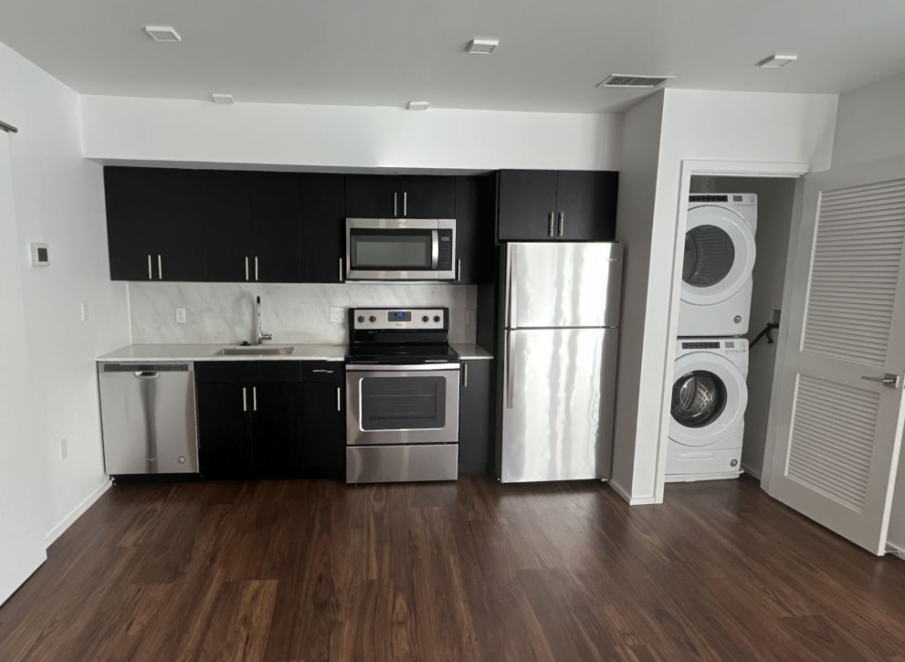 Photo - 9 E. Mount Royal Apartments