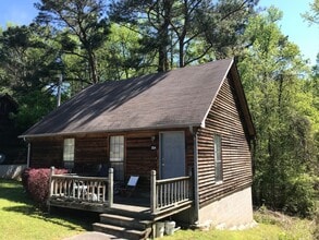 Building Photo - 214 Cone Rd