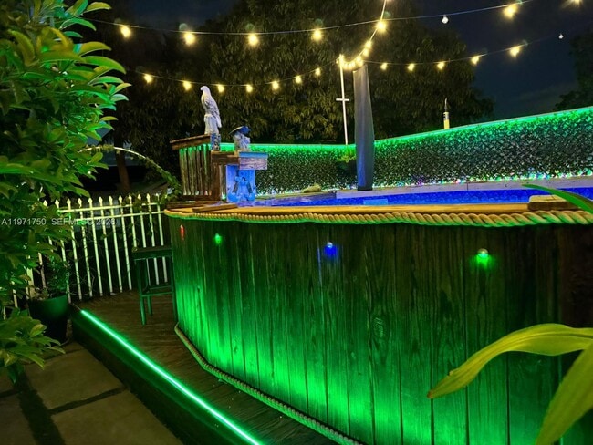 Foto del edificio - 19558 NW 50th Ct