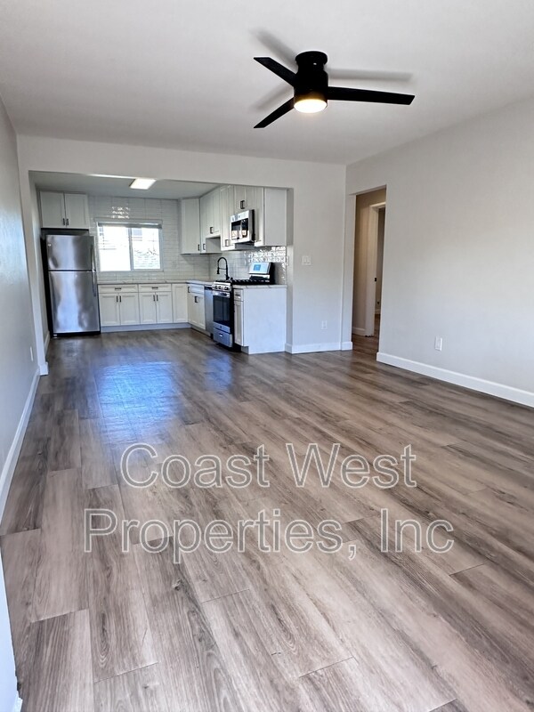 Building Photo - 4802 Orchard Ave