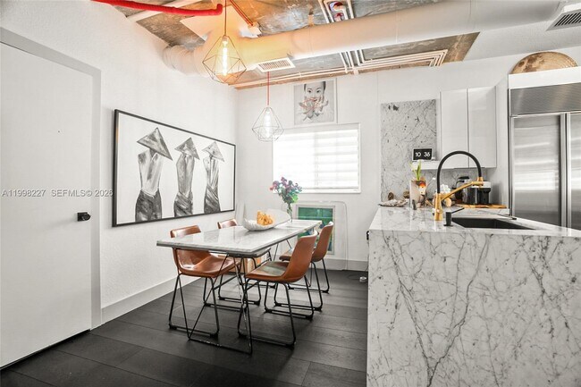 Foto del edificio - 455 NW 19th Ln