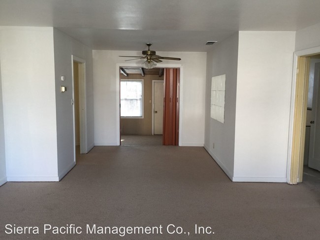 Building Photo - 1017 Ramirez St
