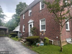 Building Photo - 518 Gordon Ave