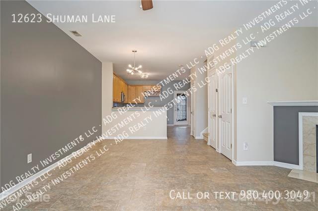 Foto del edificio - 12623 Shuman Ln