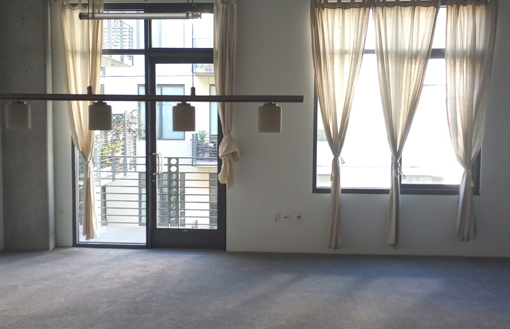 Foto principal - 1050 Island Ave
