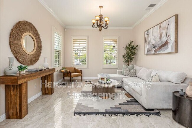 Building Photo - 5582 Valerio Trl