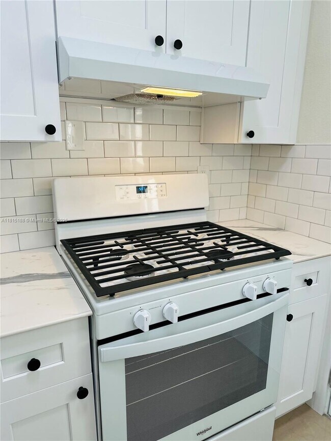 Building Photo - 8080 Tatum Waterway Dr