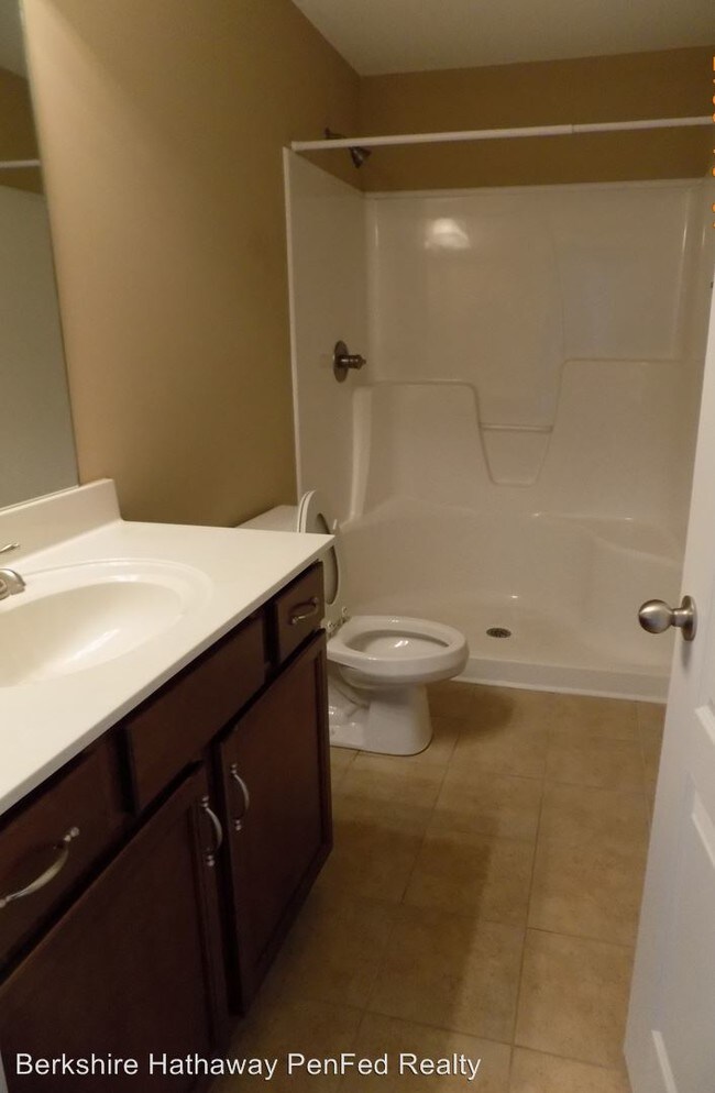 Building Photo - 3 br, 2.5 bath House - 111 Annalise Dr