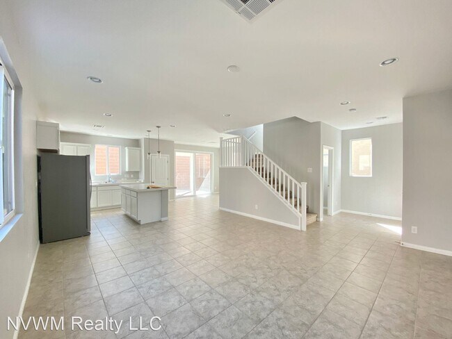 Building Photo - 3 br, 2.5 bath House - 8951 Eudora Ave
