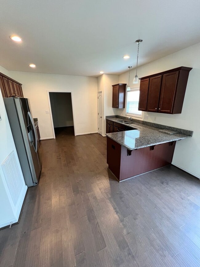 Building Photo - 4 Bedroom Home in Campbell County