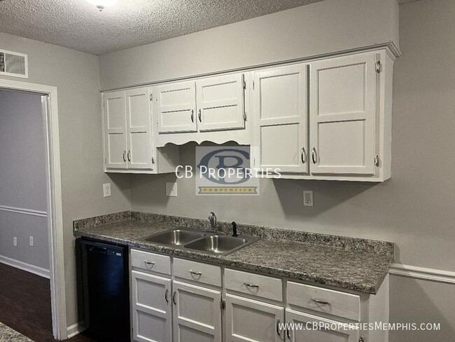 Foto del edificio - 7333 Isherwood Rd