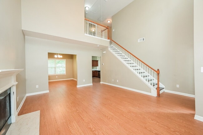 Building Photo - 6593 Grand Hickory Dr