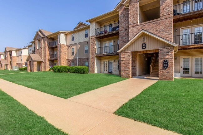 Building Photo - Scenic Station Apartments