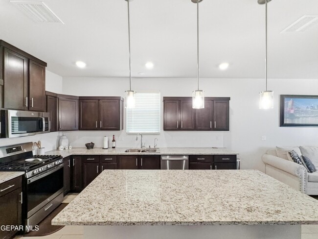 Foto del edificio - 1664 Sam Dominguez