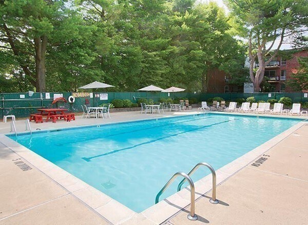 piscina - 57 Broadlawn Park