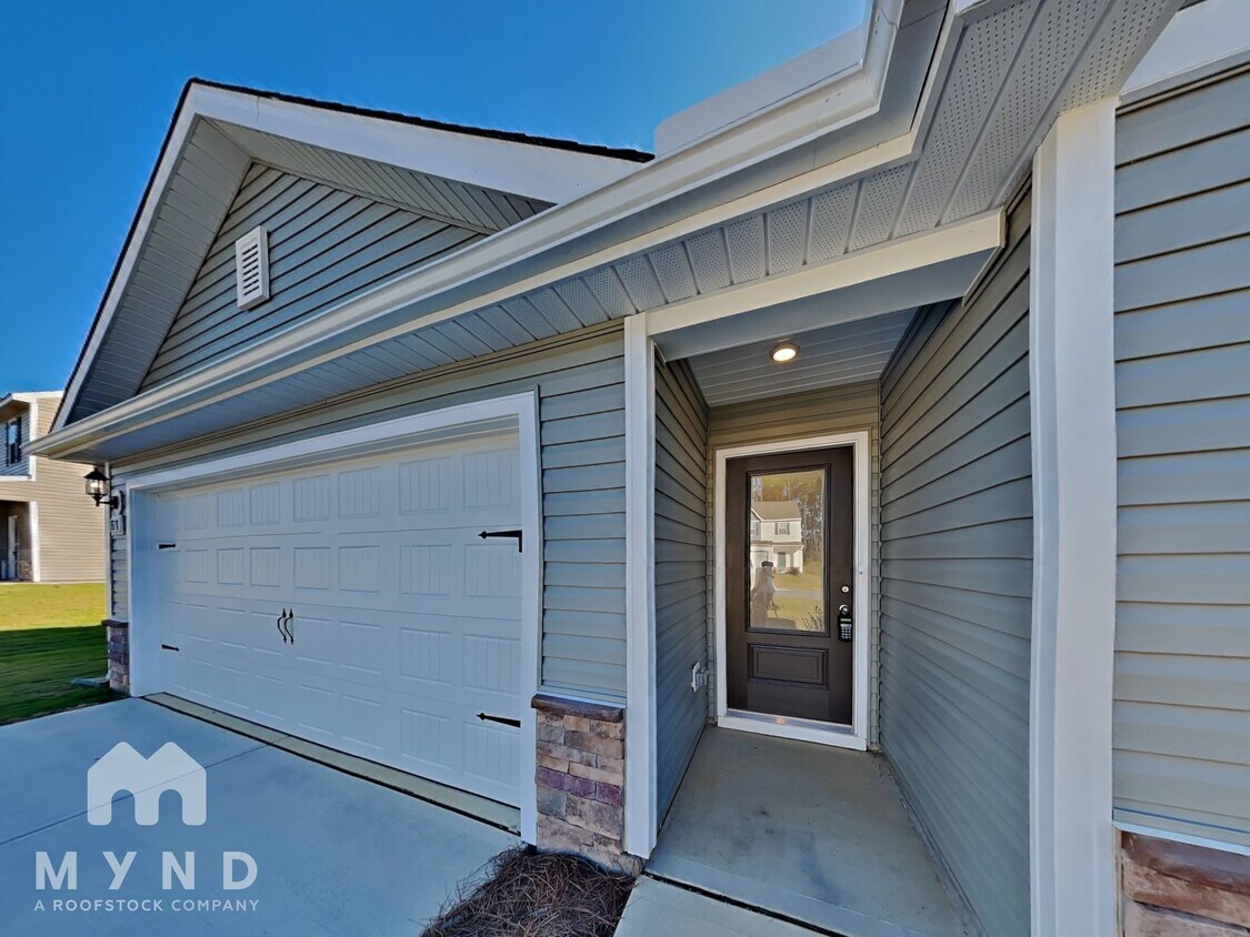 Primary Photo - 371 Ivy Bank Dr