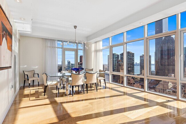 Foto del edificio - 310 E 53rd St