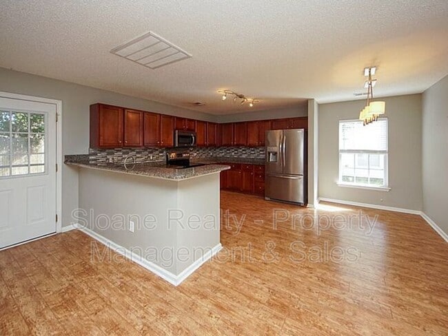 Foto del edificio - 1118 Deerberry Rd