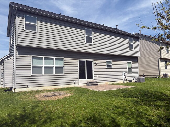 Building Photo - 952 Sorohan St