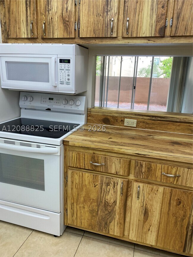 Foto del edificio - 10625 SW 112th St