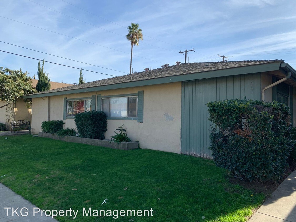 Foto principal - 1440 E Locust Ave