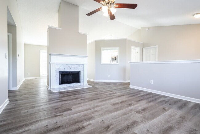Foto del edificio - 615 Ashland Park Way SE