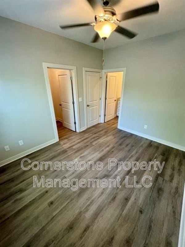Building Photo - 8679 Golden Ln