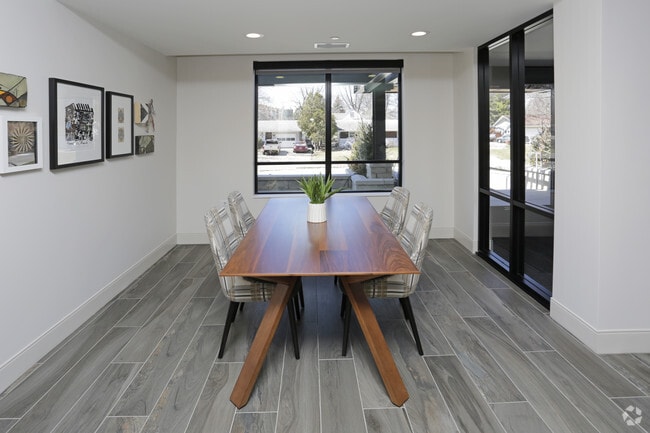 Lobby Photo - Ironwood