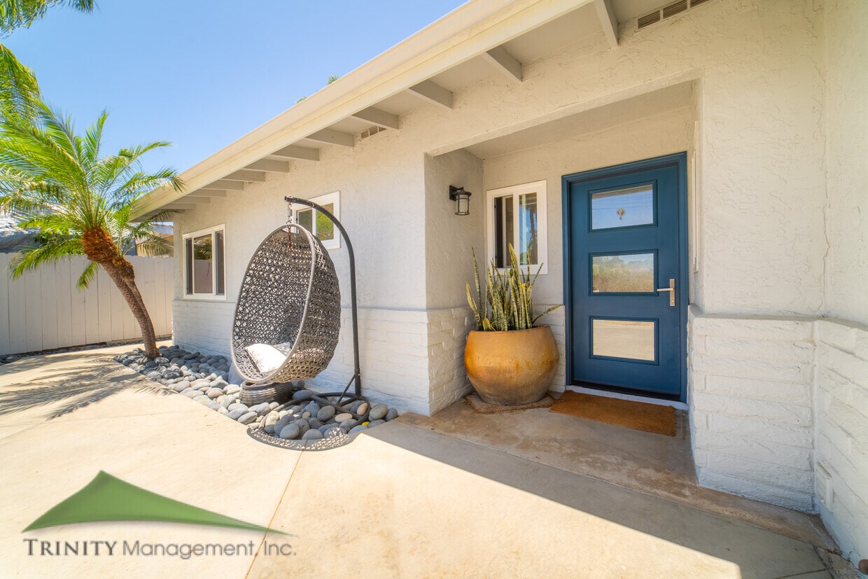 Primary Photo - 920 Avenida De San Clemente