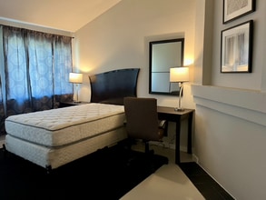 Building Photo - 12315 Thompkins Dr