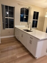 Building Photo - 5028 Sunridge Palms Dr