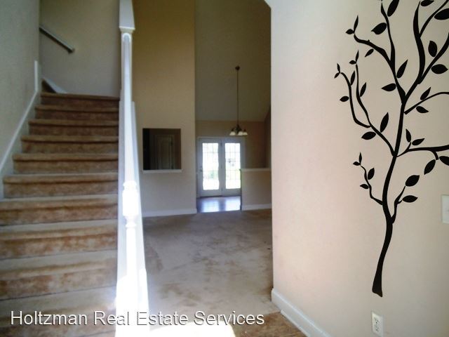 Building Photo - 3 br, 2.5 bath House - 1230 Peacock Trail