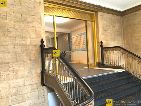 Foto del edificio - 474 Commonwealth Ave