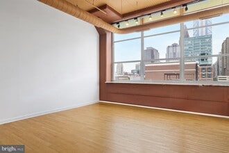 Building Photo - 2200 Arch St