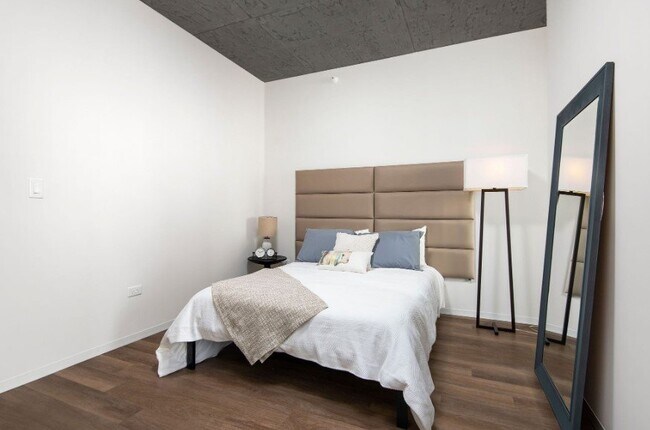 Foto del edificio - 65 E 14th St