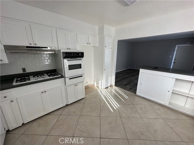 Foto del edificio - 10317 Pinehurst Ave